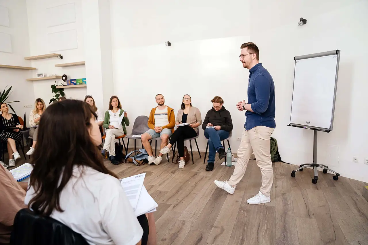 Mag. Paul H. Schindler im Seminar